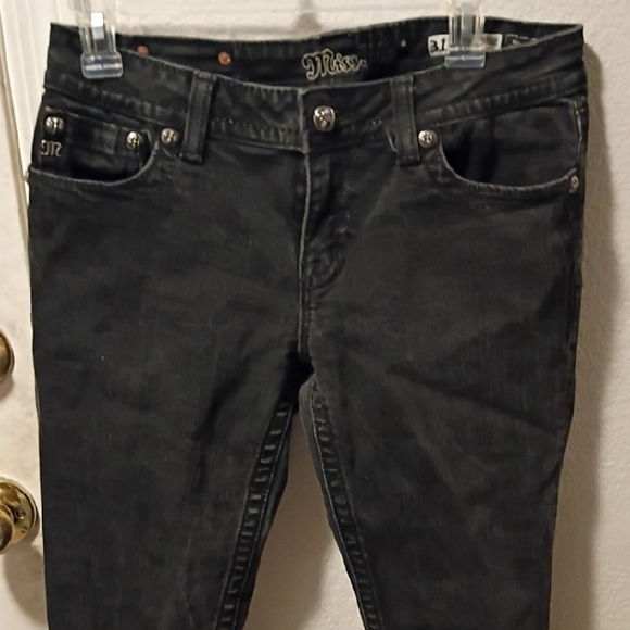 Miss Me Black Skinny Jeans with Embellished Fleur-de-Lis Pockets - Picture 3 of 4